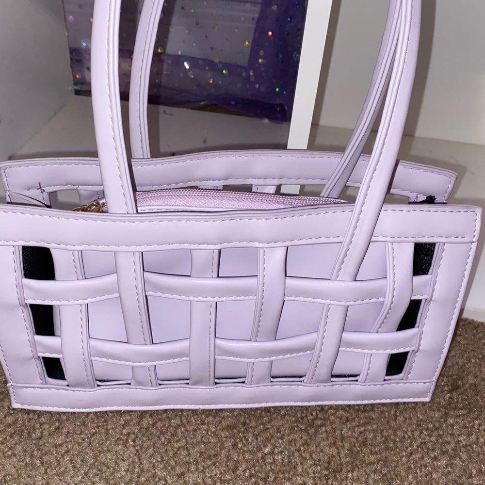 Small Lavender purse 💜